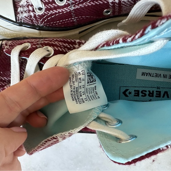 BRAND NEW CONVERSE FALL PLAID BURGUNDY/WHITE CHUCKS - Picture 4 of 7